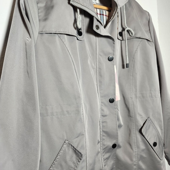 Women's Long Hooded Anorak Style Windbreaker Jacket Outdoor Raincoat Saphirose - Picture 12 of 15